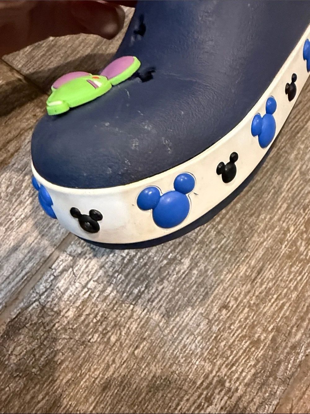 CROCS Mickey Mouse Navy Blue Kids Clogs with Green Character size 3 Junior